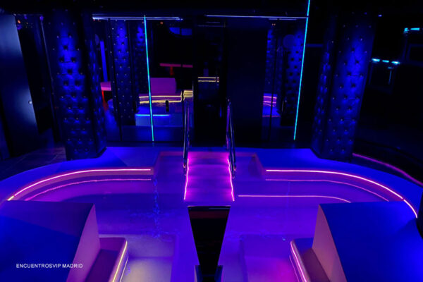 Interior de EncuentrosVip, club liberal en Madrid